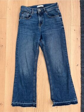 Pull&Bear Flared Cropped Jeans
